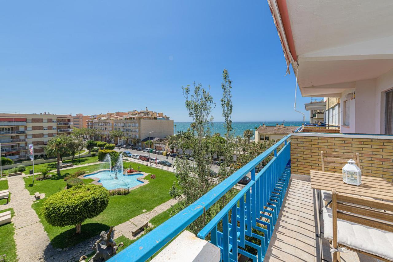 Wintowinrentals Vista Al Mar En Pleno Centro Rincon de la Victoria Exterior photo